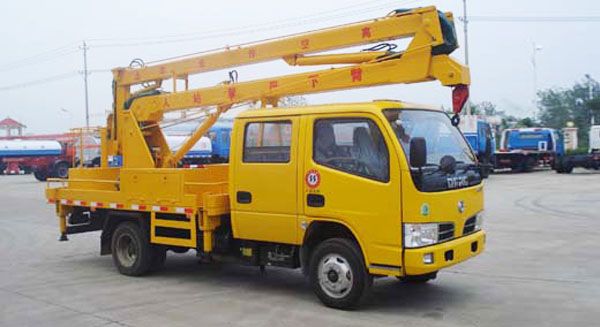 東風福瑞卡雙排高空作業(yè)車